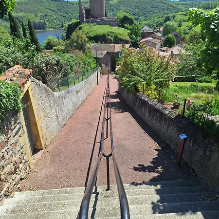 Holiday home Maison De Village Medieval Surplombant Les Meandres De La Loire