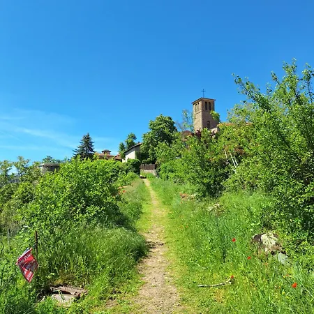 Holiday home Maison De Village Medieval Surplombant Les Meandres De La Loire